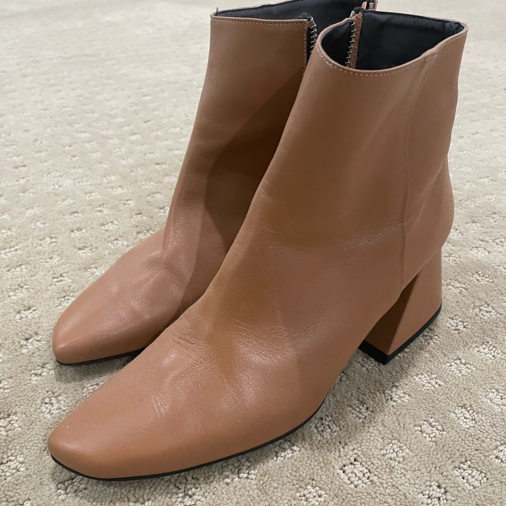 Yuul Yie Square Heel Ankle Boots 38